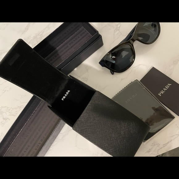 NWOT Prada Sunglasses (women) - Picture 5 of 7